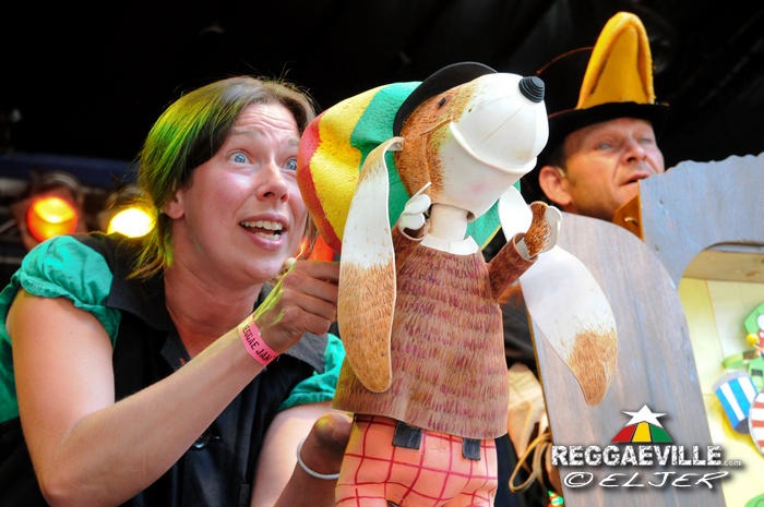 Yellow Umbrella & Reggaehase Boooo @ Reggae Jam 2013