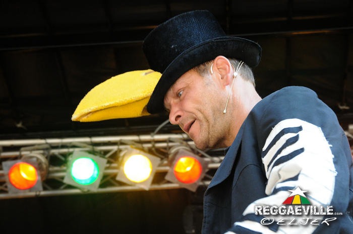 Yellow Umbrella & Reggaehase Boooo @ Reggae Jam 2013