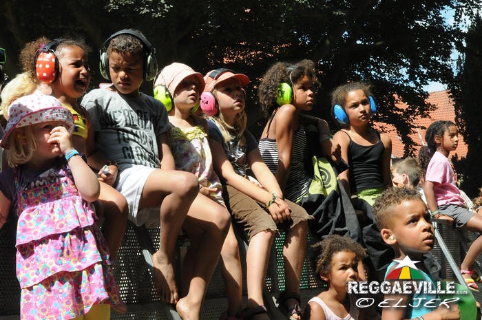 Yellow Umbrella & Reggaehase Boooo @ Reggae Jam 2013