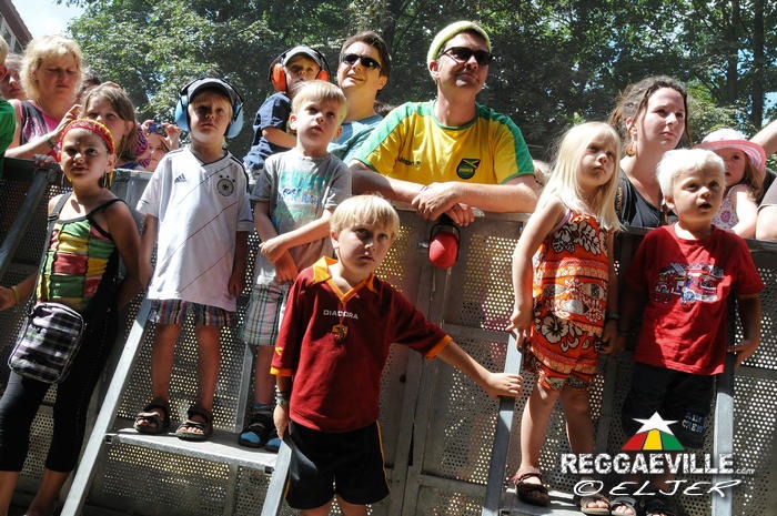Yellow Umbrella & Reggaehase Boooo @ Reggae Jam 2013