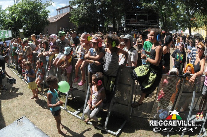 Yellow Umbrella & Reggaehase Boooo @ Reggae Jam 2013