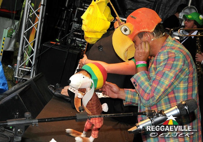 Yellow Umbrella & Reggaehase Boooo @ Reggae Jam 2013