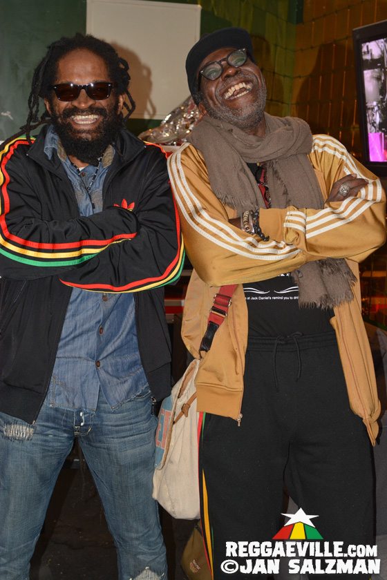 Akae Beka & Spiritual