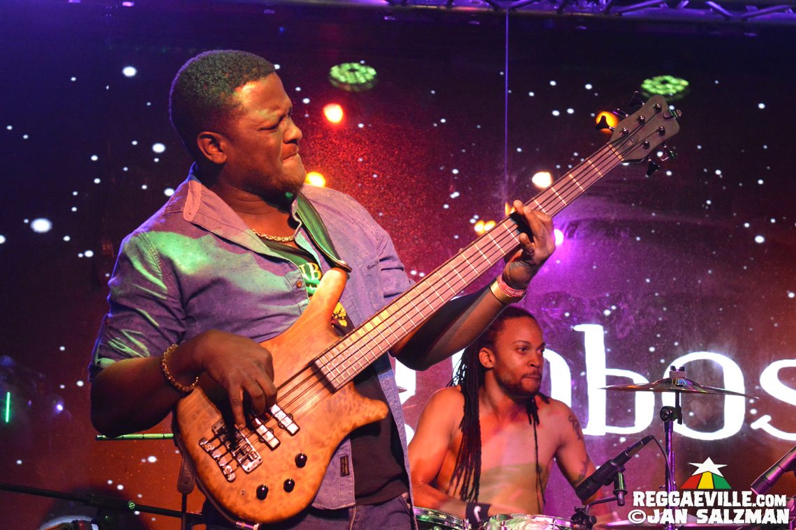 Akae Beka & Spiritual