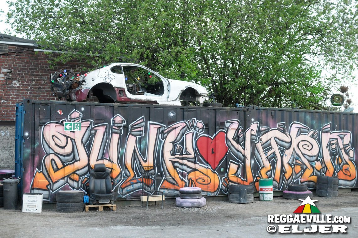 Akae Beka in Dortmund, Germany @ Junkyard