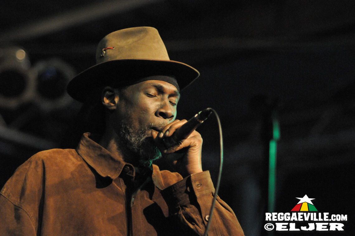 Akae Beka in Dortmund, Germany @ Junkyard