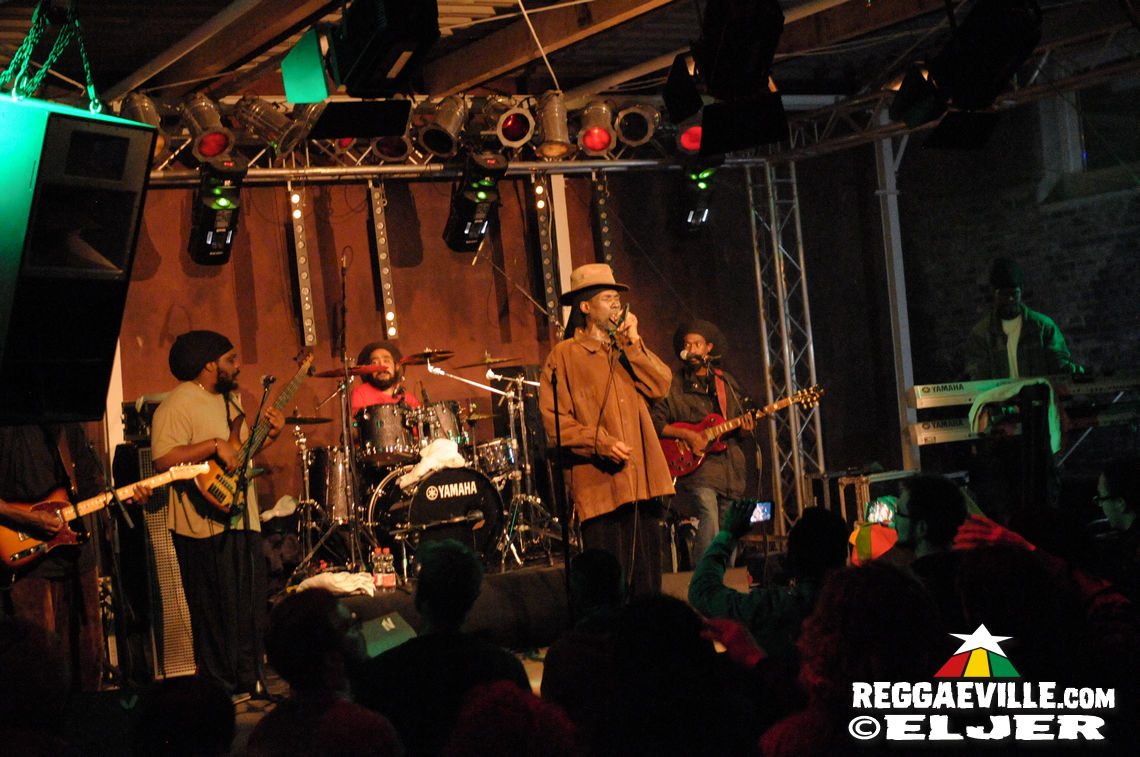 Akae Beka in Dortmund, Germany @ Junkyard