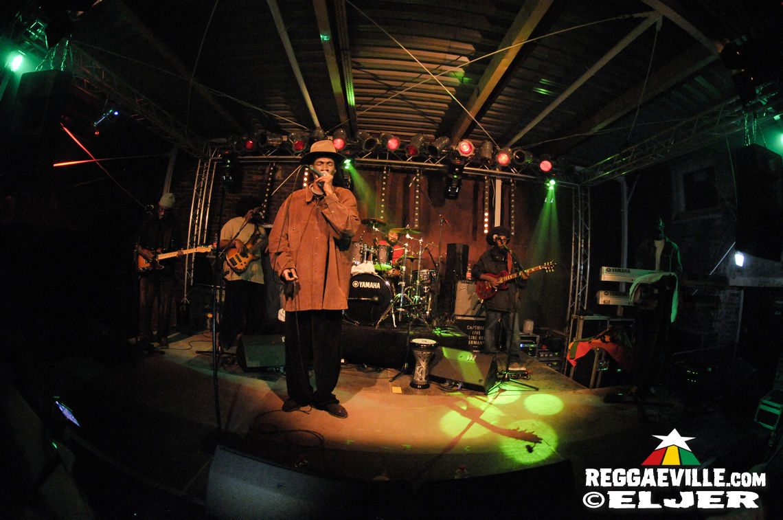 Akae Beka in Dortmund, Germany @ Junkyard