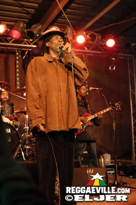 Akae Beka in Dortmund, Germany @ Junkyard