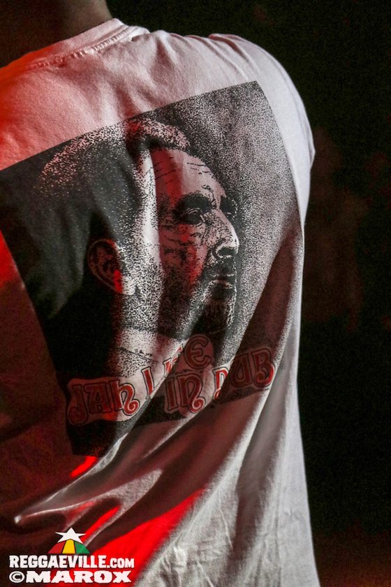 Deebuzz vs. Ruffpack