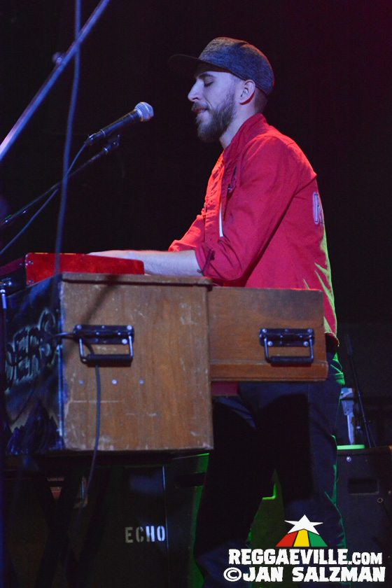 Arise Roots & The Expanders