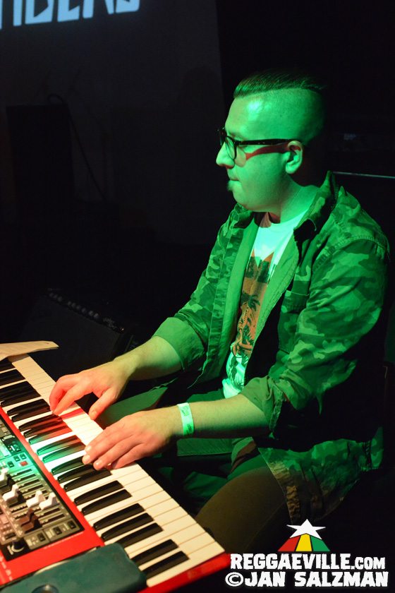 Arise Roots & The Expanders