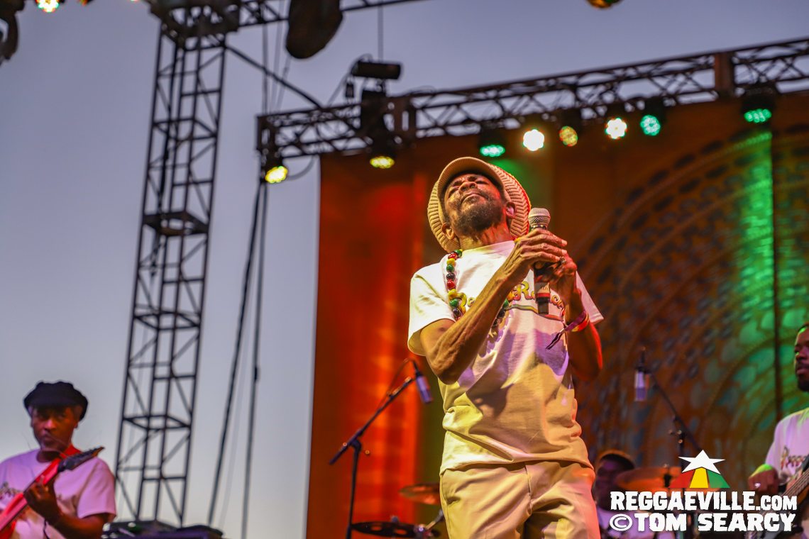 Beres Hammond, Cocoa Tea & Mighty Diamonds