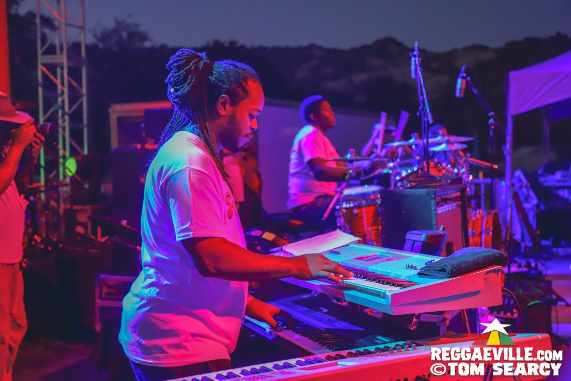 Beres Hammond, Cocoa Tea & Mighty Diamonds