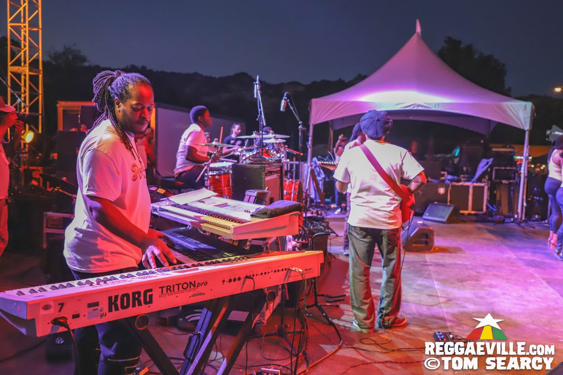 Beres Hammond, Cocoa Tea & Mighty Diamonds