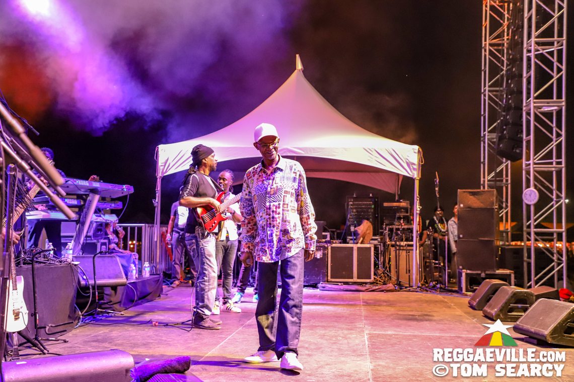 Beres Hammond, Cocoa Tea & Mighty Diamonds