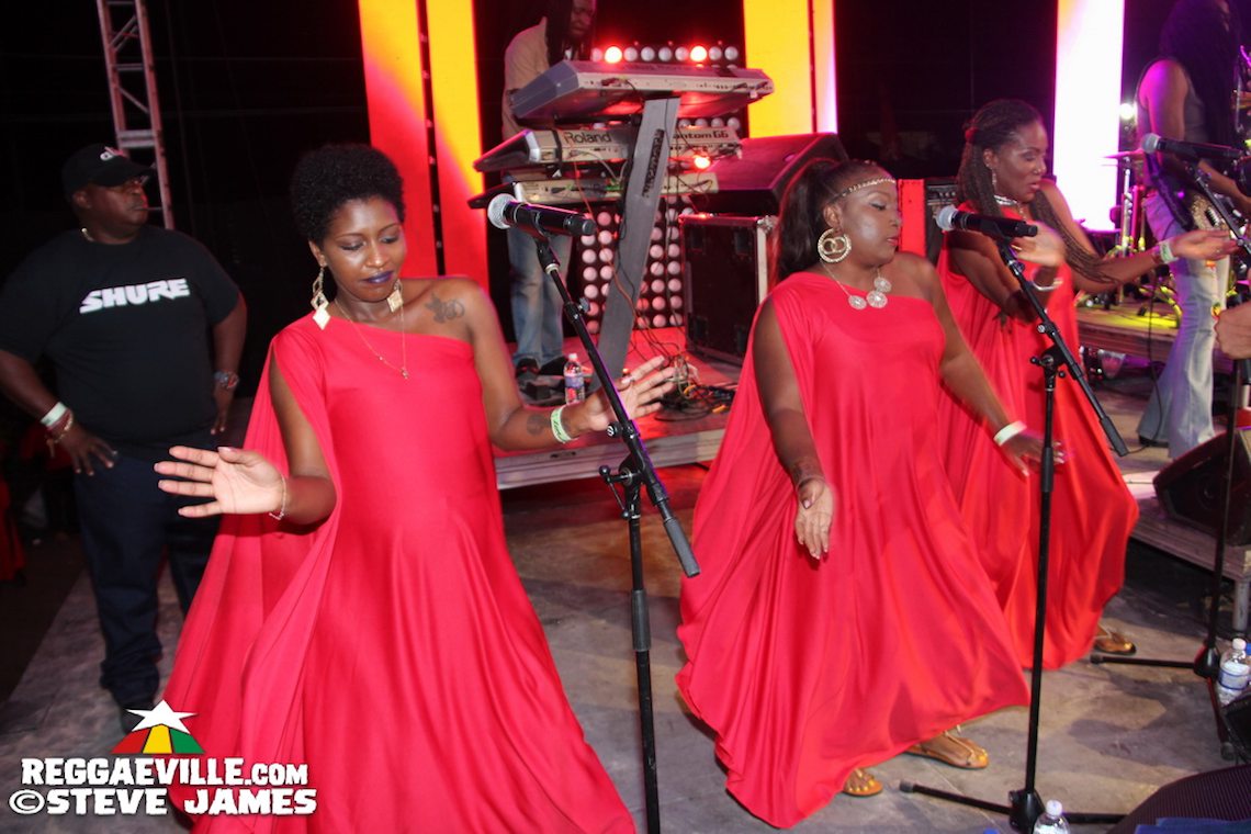 Beres Hammond feat. Marcia Griffiths & Busy Signal