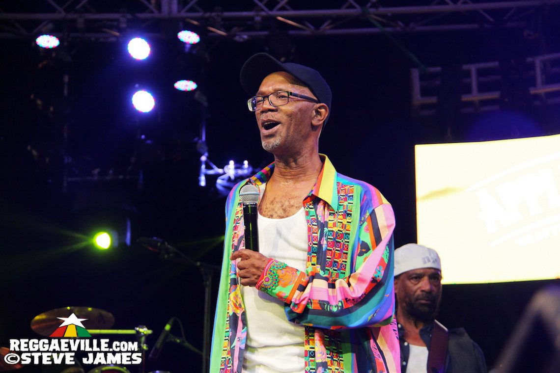 Beres Hammond feat. Marcia Griffiths & Busy Signal