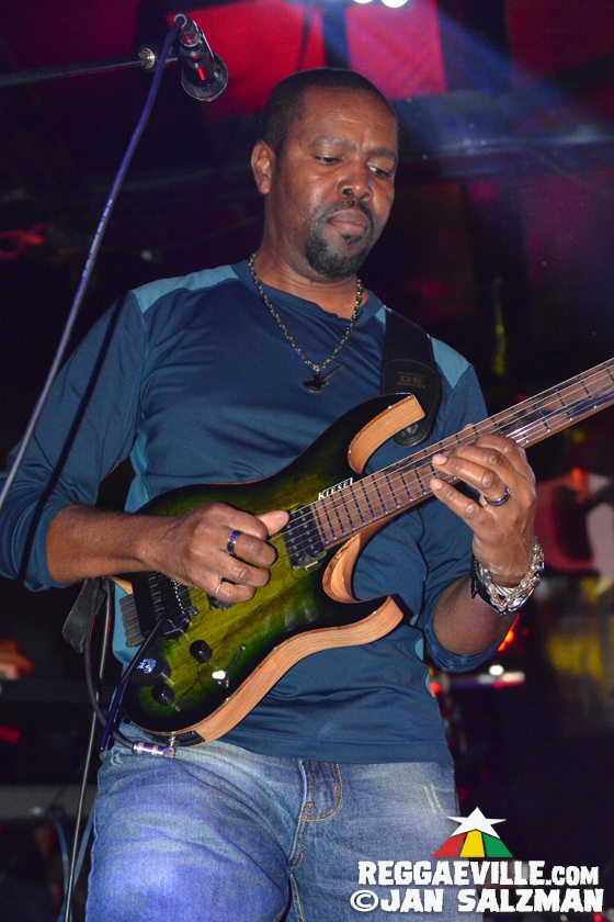 Big Mountain & Pato Banton