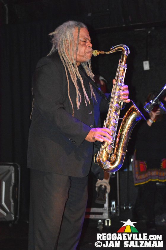 Big Mountain & Pato Banton