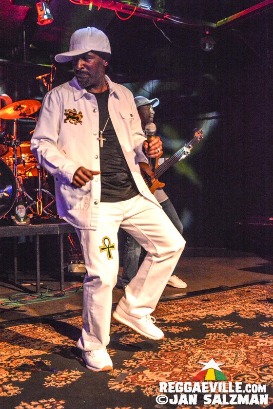 Big Mountain & Pato Banton