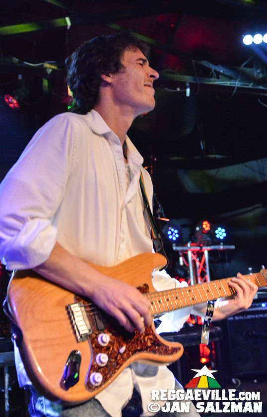 Big Mountain & Pato Banton