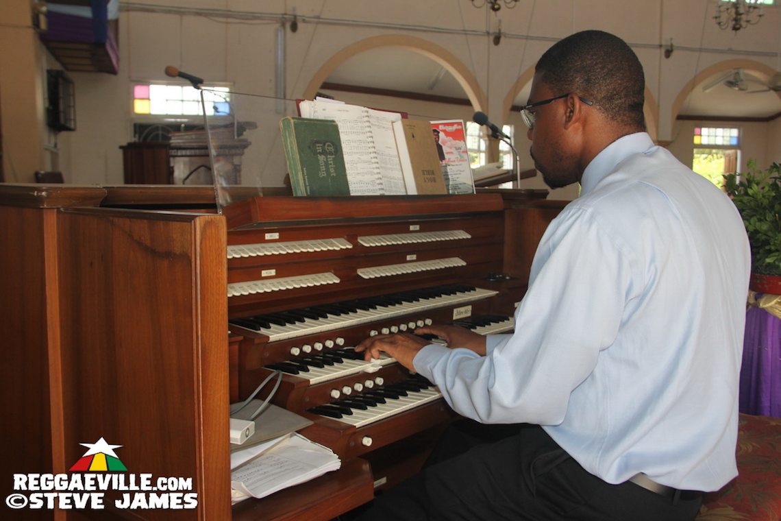 Bunny Robinson - Thanksgiving Service in Kingston, Jamaica