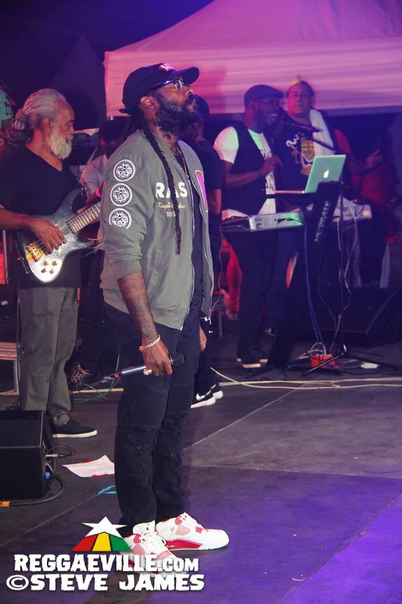 Beenie Man, Tarrus Riley & Sanchez @ PAN Grandfinal in Kingston, Jamaica