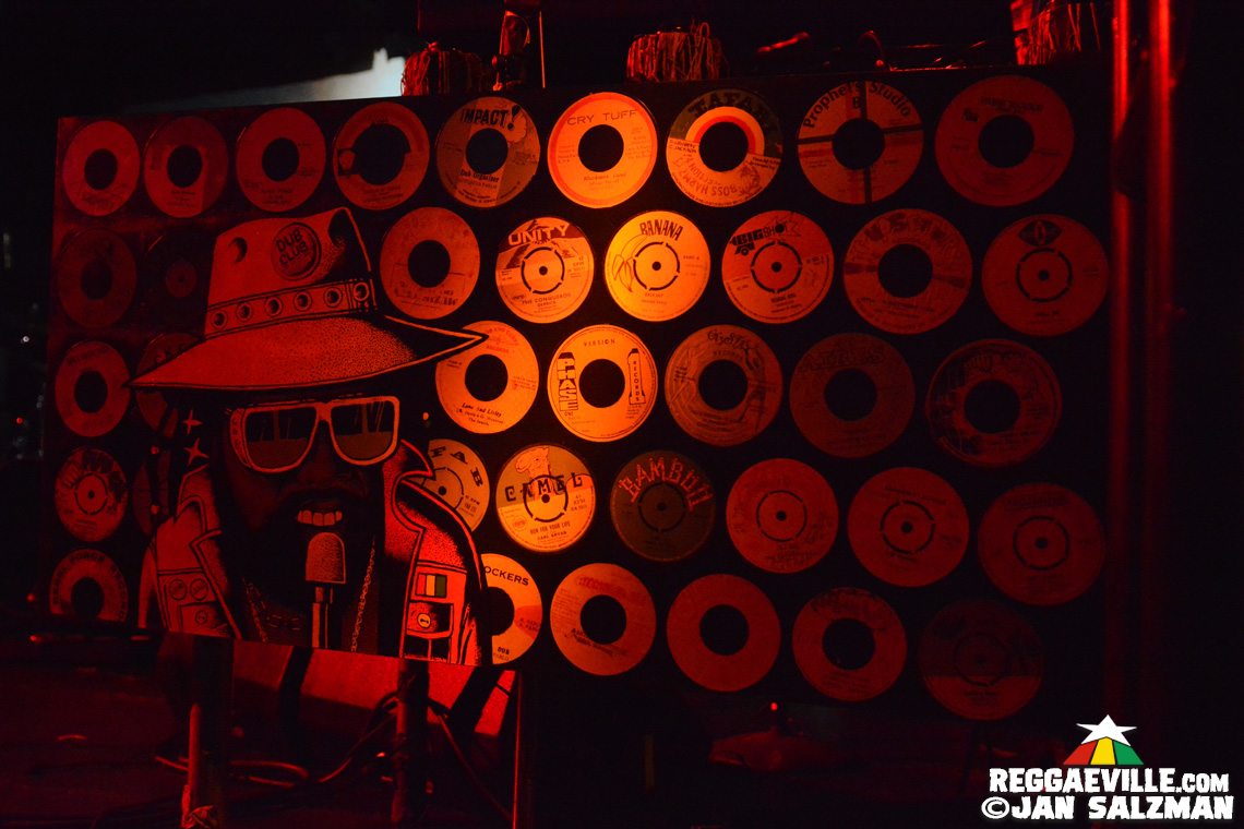 Don Carlos & Arise Roots