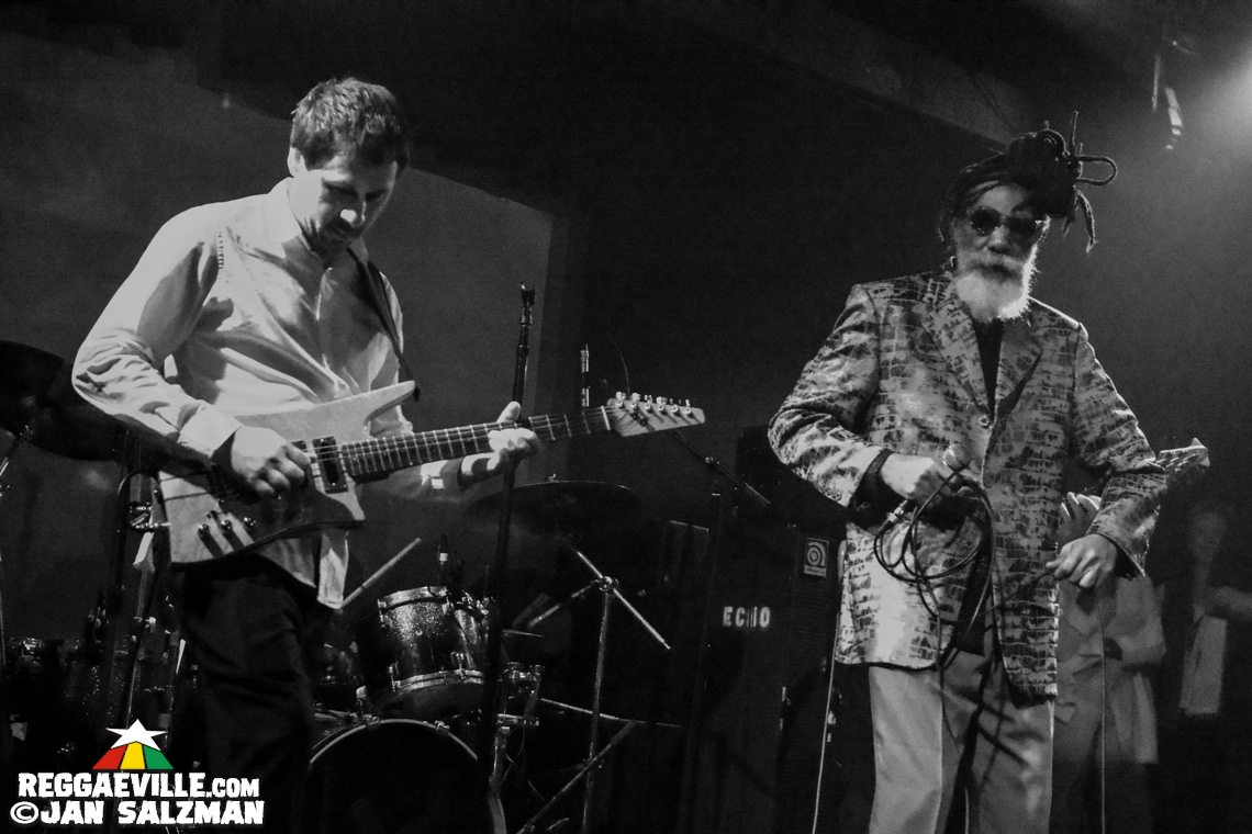 Don Carlos & Arise Roots