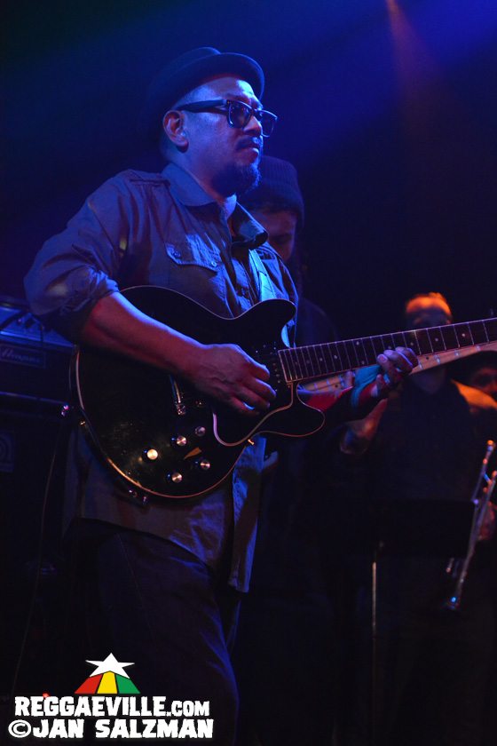 Don Carlos & Arise Roots