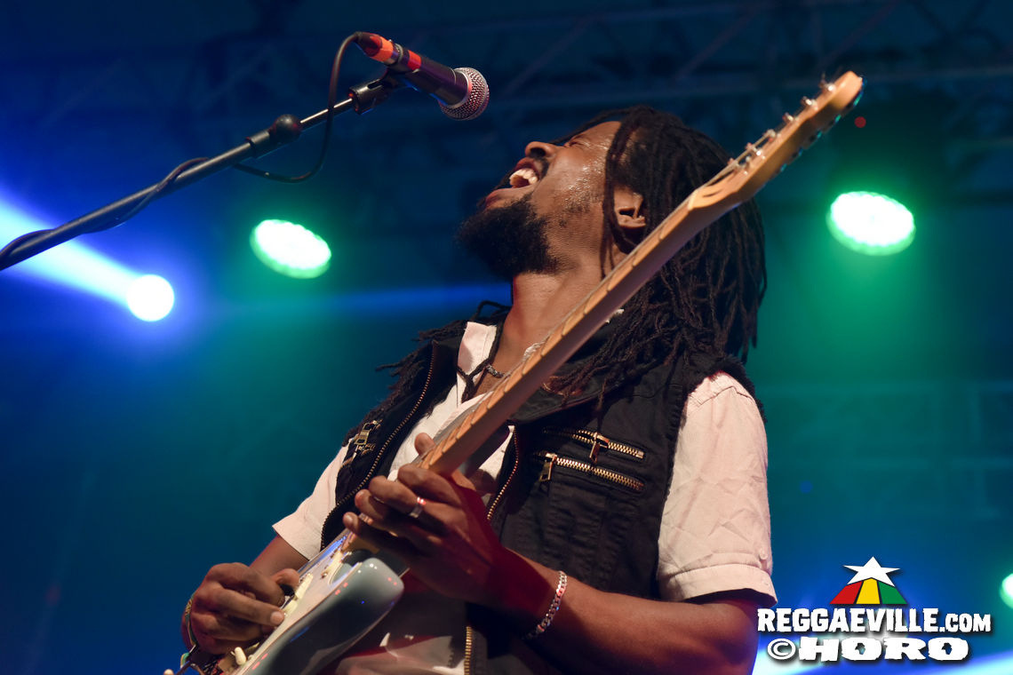 EarthKry, Lone Ark Showcase feat. Benjammin & Inés Pardo