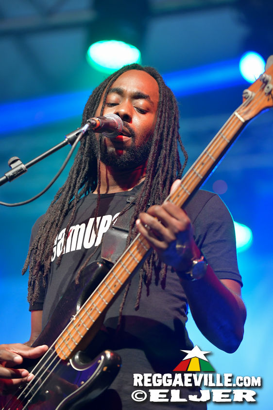 EarthKry, Lone Ark Showcase feat. Benjammin & Inés Pardo