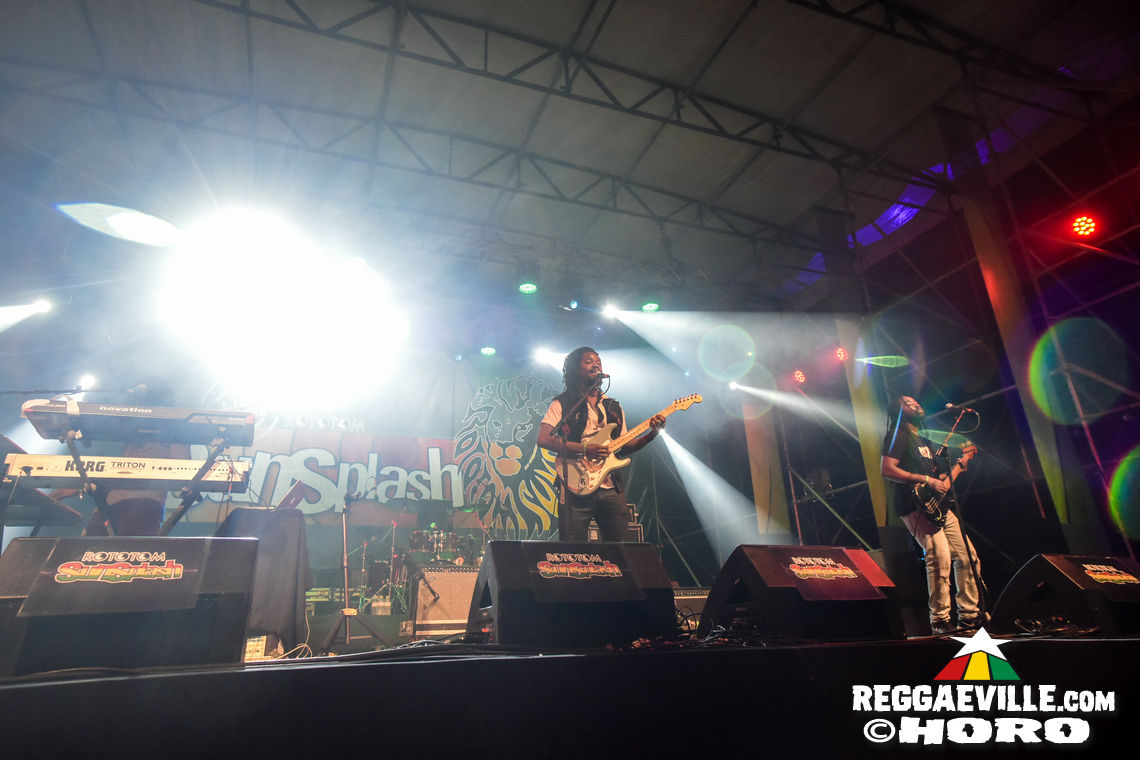 EarthKry, Lone Ark Showcase feat. Benjammin & Inés Pardo