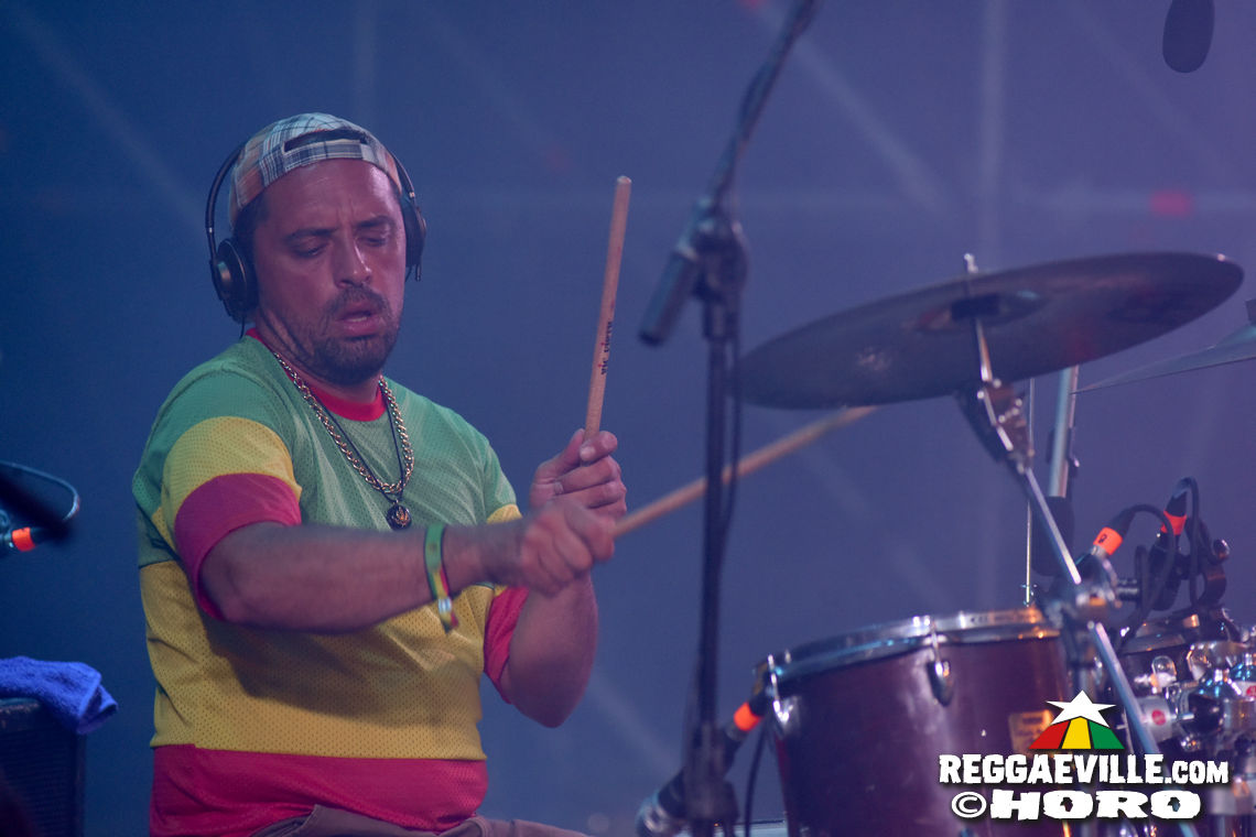 EarthKry, Lone Ark Showcase feat. Benjammin & Inés Pardo