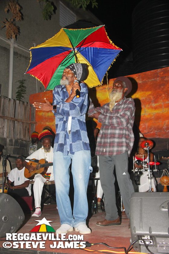 Chinna Smith, Ken Boothe, Mark Wonder @ Fridayz at the Grove in Kingston, JA