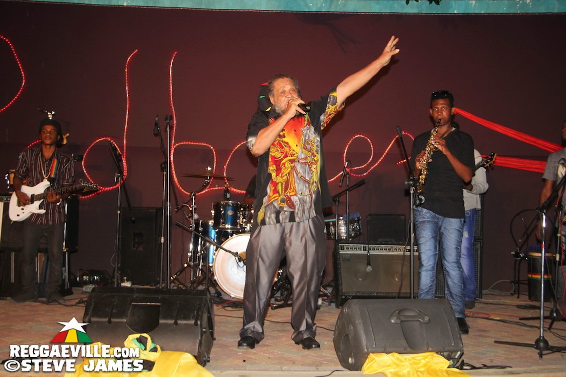 I Kong, Fred Locks & Samory I in Kingston, Jamaica @ Redbones Blues Cafe