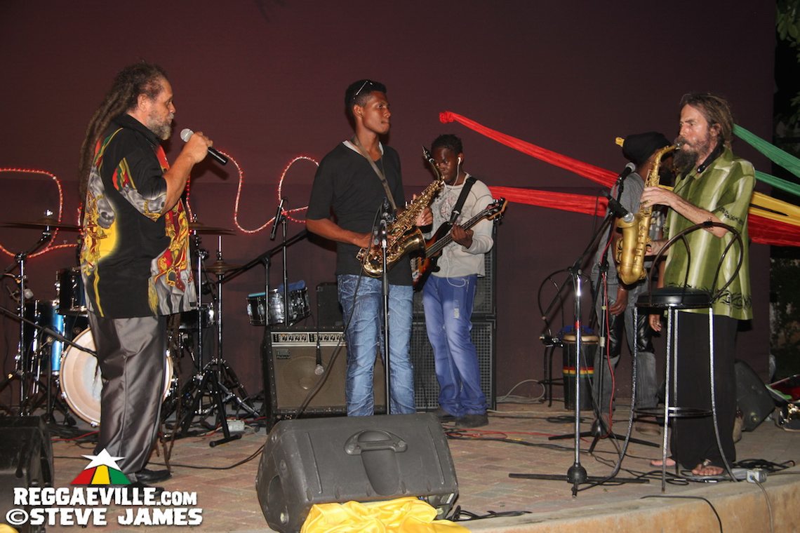 I Kong, Fred Locks & Samory I in Kingston, Jamaica @ Redbones Blues Cafe
