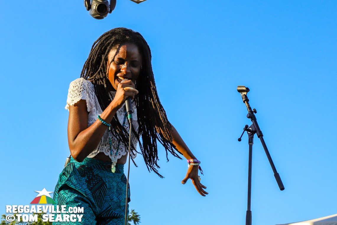 Jah9 & Natty