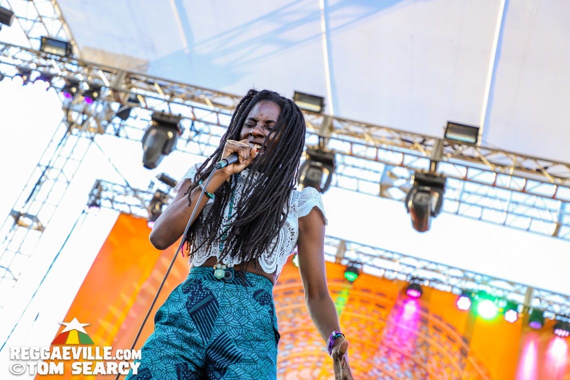Jah9 & Natty