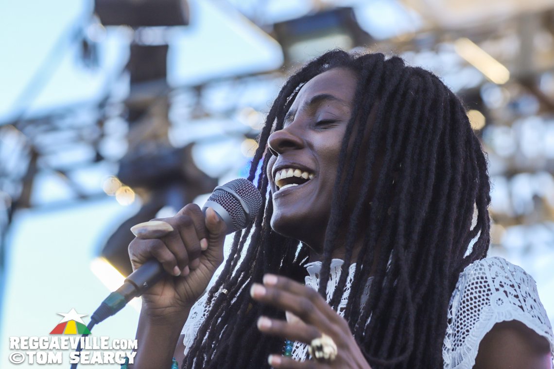 Jah9 & Natty