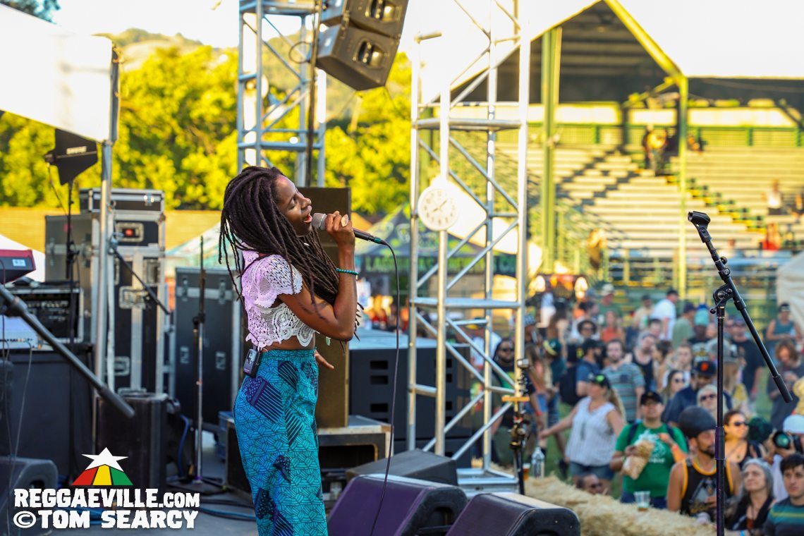 Jah9 & Natty