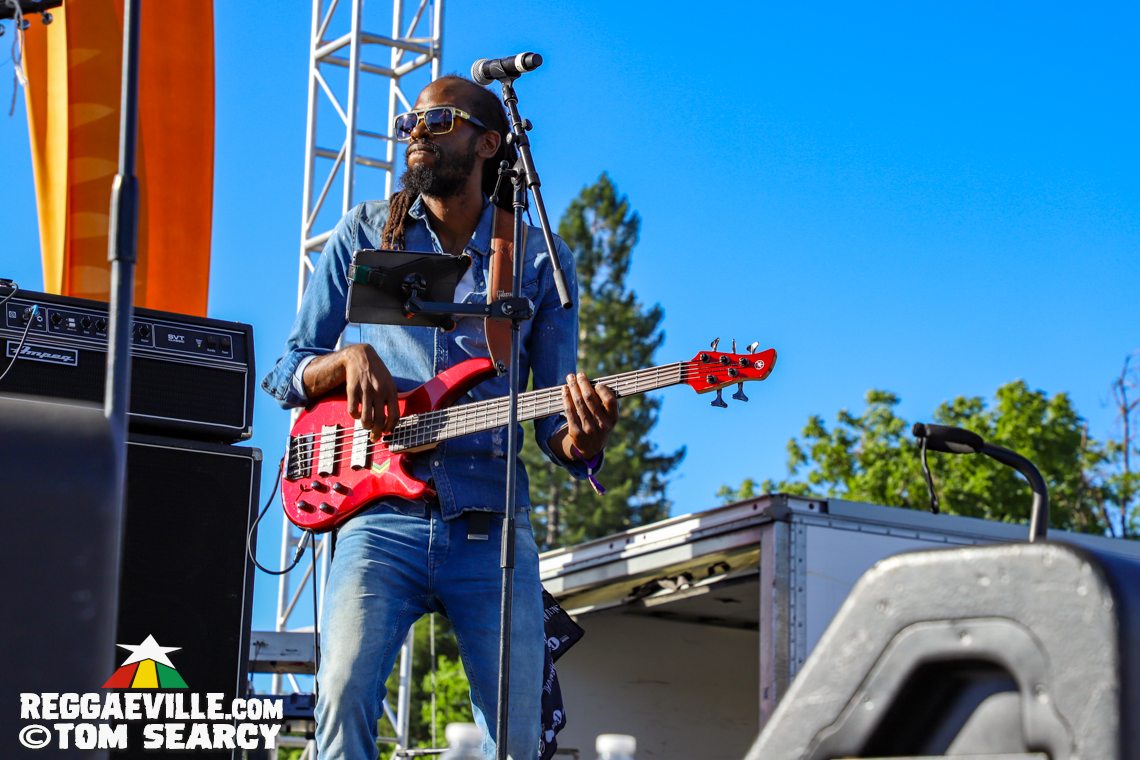 Jah9 & Natty