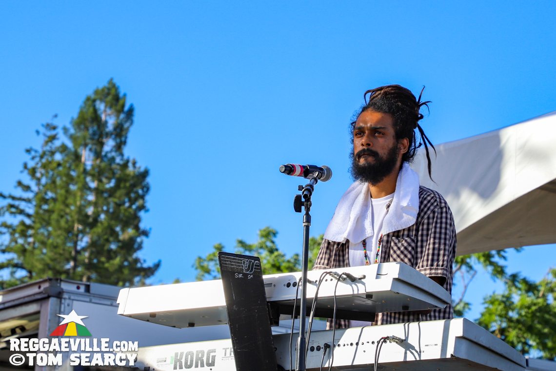 Jah9 & Natty