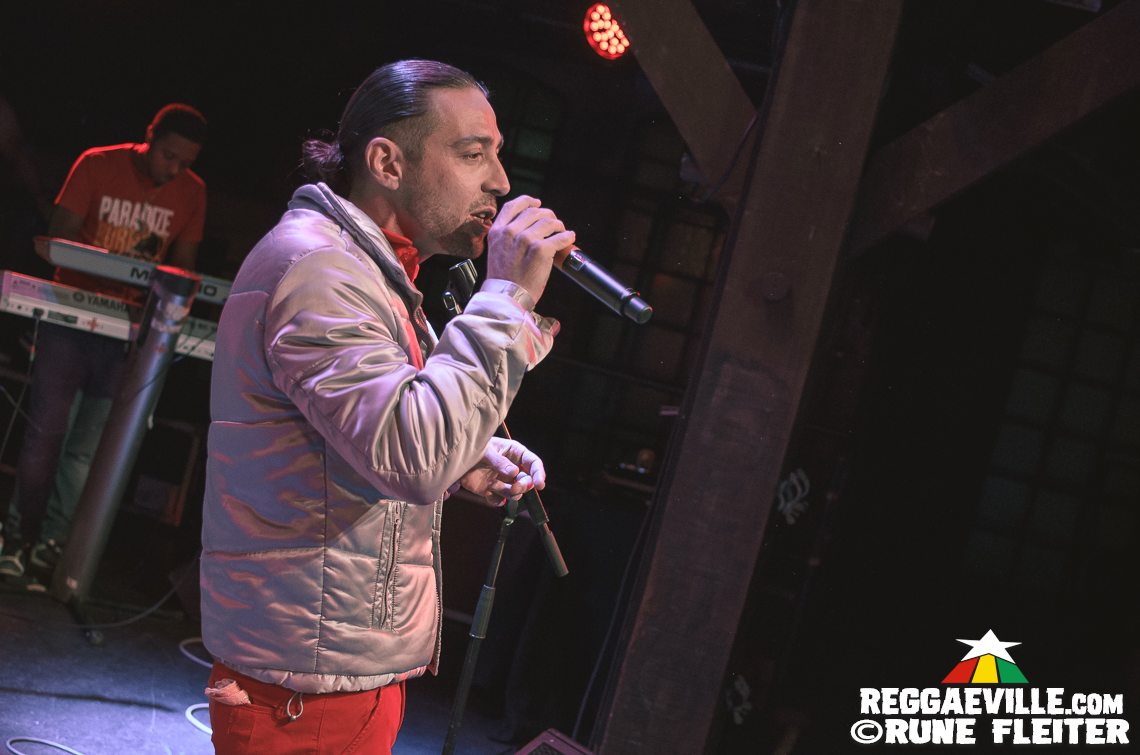 Junior Kelly, Droop Lion & Charly B