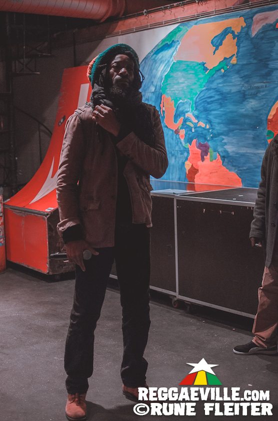 Junior Kelly, Droop Lion & Charly B