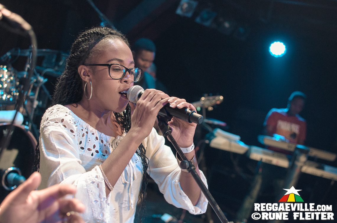 Junior Kelly, Droop Lion & Charly B