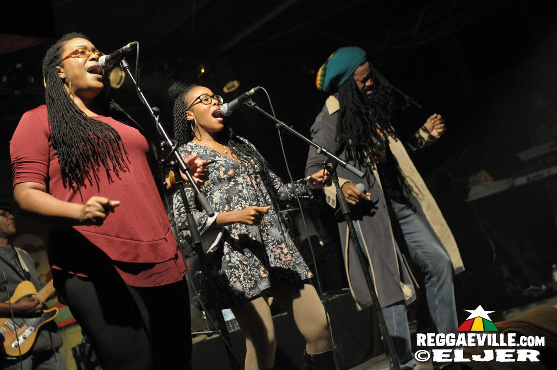 Junior Kelly, Droop Lion & Charly B