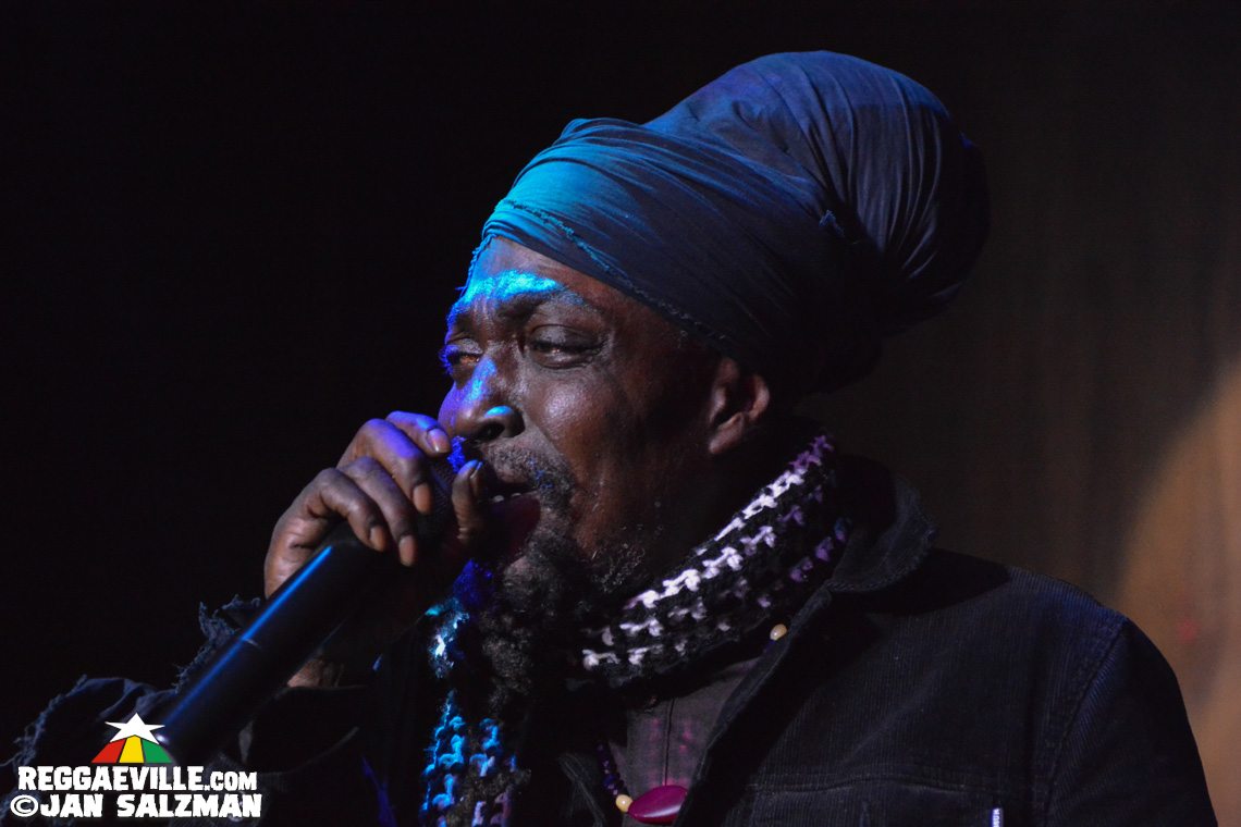 Junior Reid & Yung JR