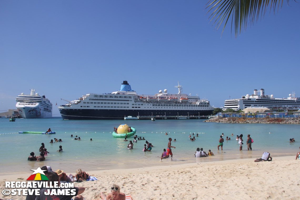 Vibes @ Love & Harmony Cruise 2017